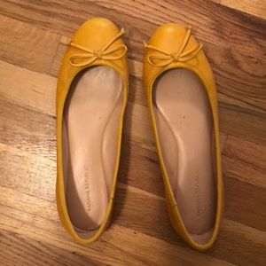 Banana republic ballet flats